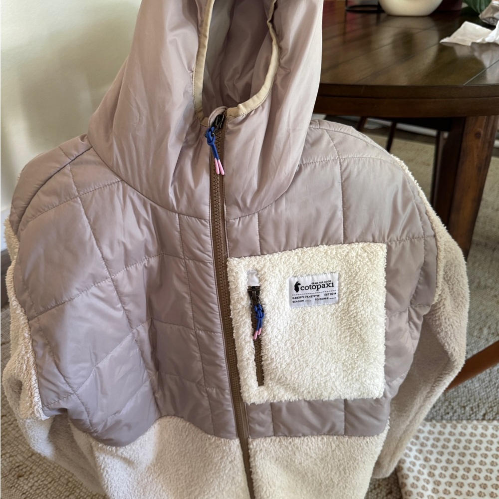 Cotopaxi Women’s Jacket size medium